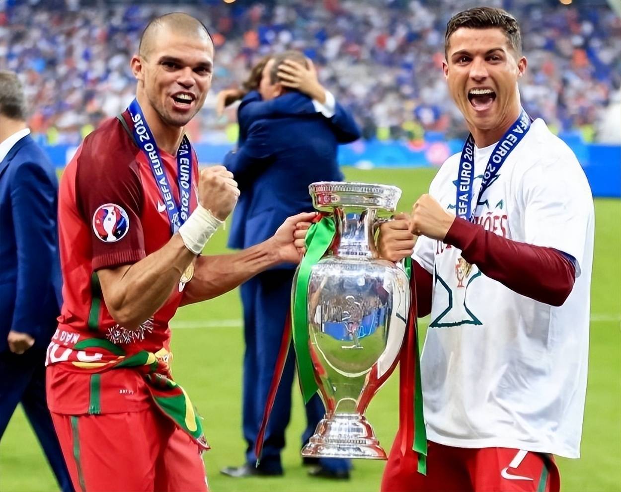 开云体育app-包含太狠了！新疆广汇国际比赛日篮板制胜亚特兰大官宣签约备战NBA季后赛，葡萄牙体育防线松动备战国王杯的词条