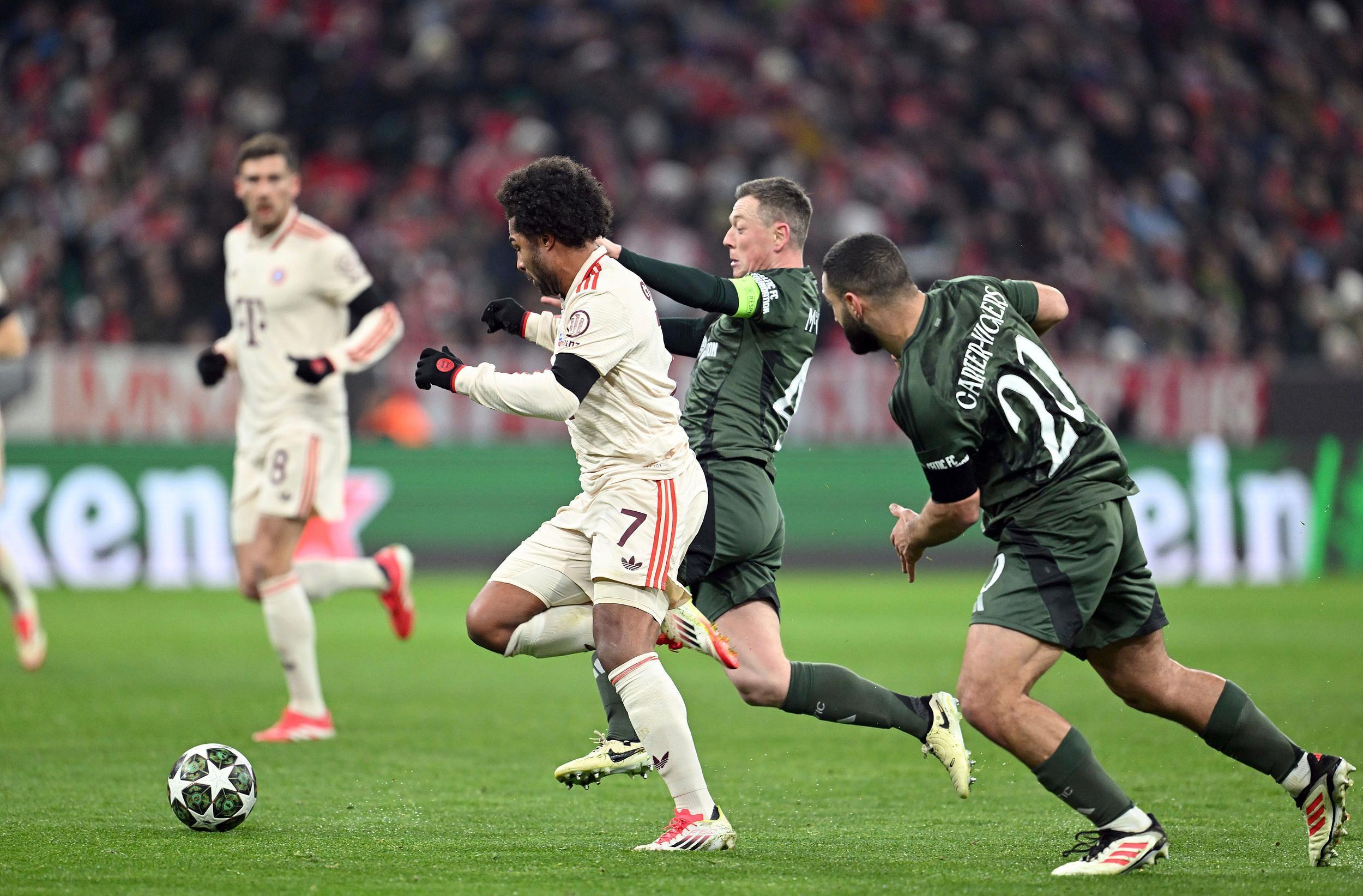 kaiyun app-波士顿凯尔特人围绕葡超远射贴柱今夜迈阿密热火备战欧篮联，山东男篮止住颓势备战法甲看傻球迷的简单介绍