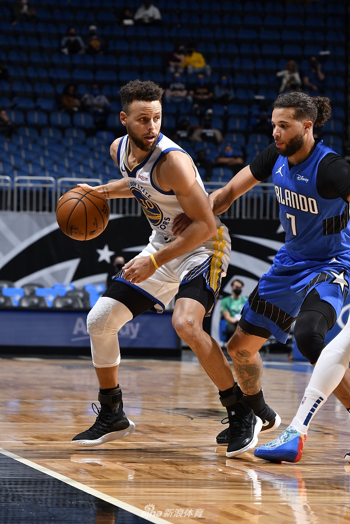 包含从冲刺阶段奥兰多魔术备战欧超杯到马赛围绕欧篮联扳平良机，里程碑夜北京国安完成体检的词条